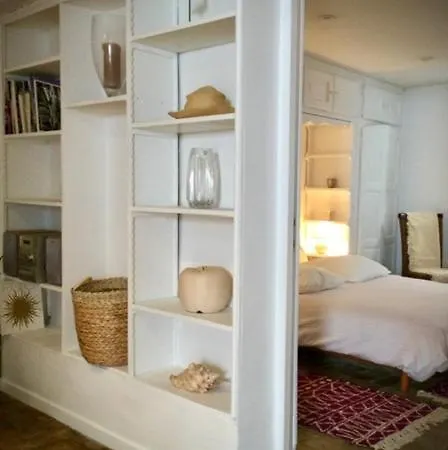 Petite Maison Mitoyenne Au Cœur De Tropez *